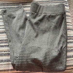 Loft women’s dress pants never worn size large